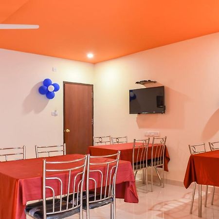 Capital O 67249 Hotel Planet Bhubaneswar Exterior foto